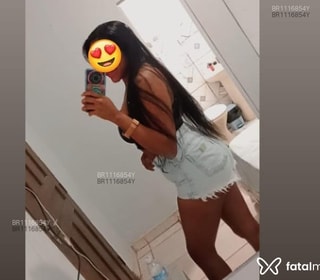 Acompanhante Tainá
