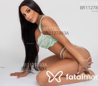 Acompanhante Letícia Brito
