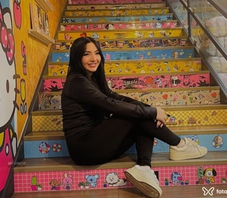 Acompanhante Yuna Hayashi