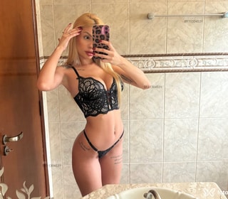 Acompanhante Antonella Queiroz