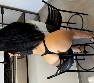 Acompanhante Kim