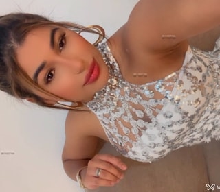 Acompanhante Camila