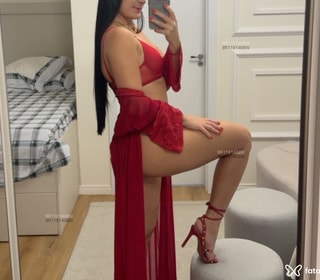 Acompanhante Gabi Arantes