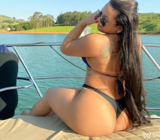 Acompanhante Paola Oliveira