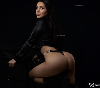 Acompanhante Eliza