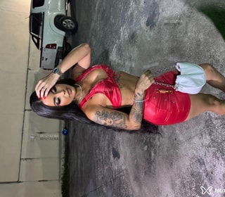 Acompanhante Júlia Garcia