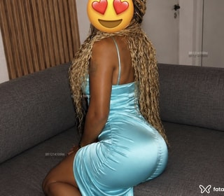 Acompanhante Thainá