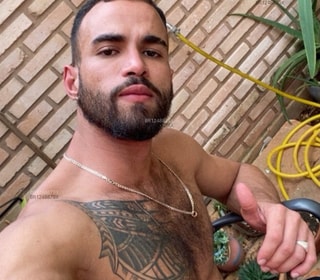 Acompanhante Ramon