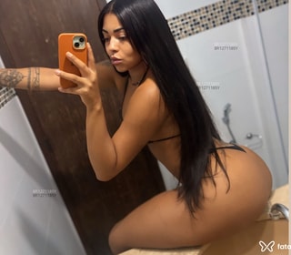 Acompanhante Mirella