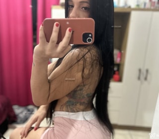 Acompanhante Daniely Leal