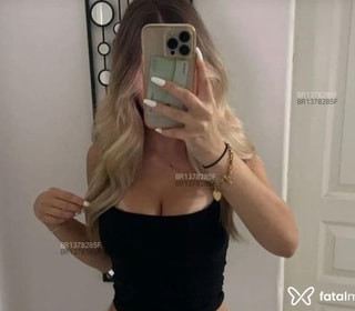 Acompanhante Letícia