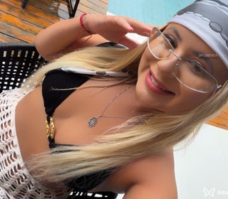 Acompanhante Laura