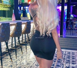 Acompanhante Helena Azevedo