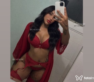 Acompanhante Júlia Ribeiro