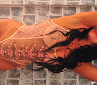 Acompanhante Renata Tavares
