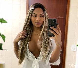 Acompanhante em Porto Alegre-RS - Meghan Menezes