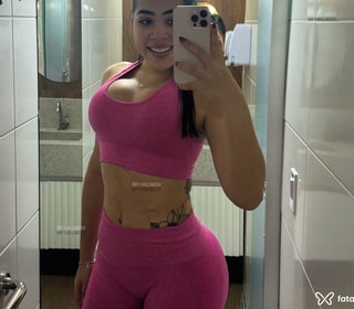 Acompanhante Victoria