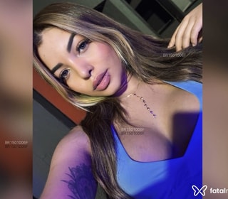 Acompanhante Mia Colucci