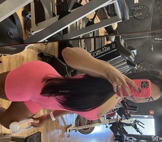 Acompanhante Melina