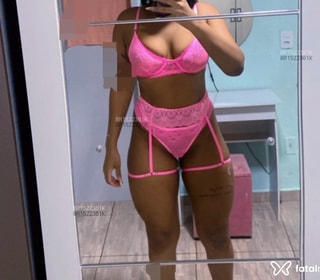 Acompanhante Olívia