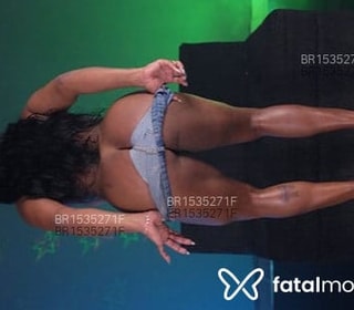 Acompanhante Cris Morena