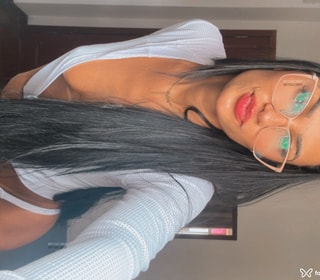 Acompanhante Ísis Prado