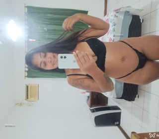 Acompanhante Mirela