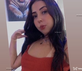 Acompanhante Camila
