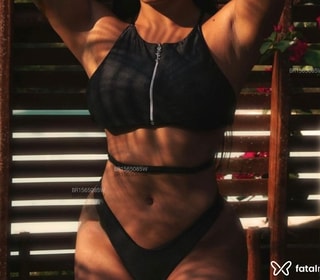 Acompanhante Caroline