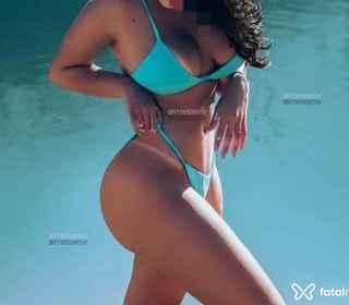 Acompanhante Caroline