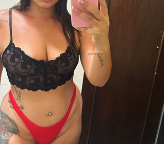 Acompanhante Beatriz Gomes
