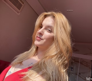 Acompanhante Lara Amorim