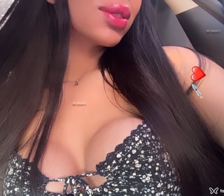 Acompanhante Flávia Junqueira