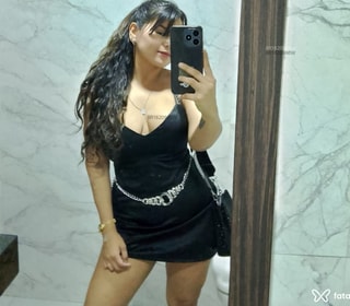 Acompanhante Luara