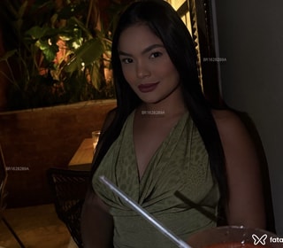 Acompanhante Letícia Avelar