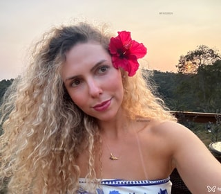 Acompanhante Gabriela Henrique