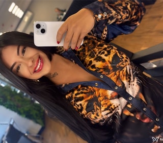Acompanhante Camila