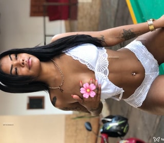 Acompanhante Alexia Ubaldo
