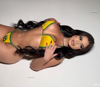 Acompanhante Amanda