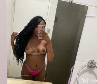 Acompanhante Laura Andrade