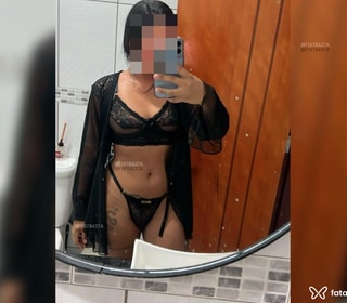 Acompanhante Débora