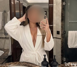 Acompanhante Mikaelly