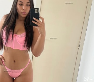 Acompanhante Valentina González