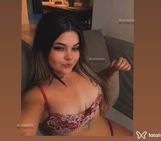 Acompanhante Ana Clara