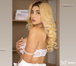 Acompanhante Zayra Lebull