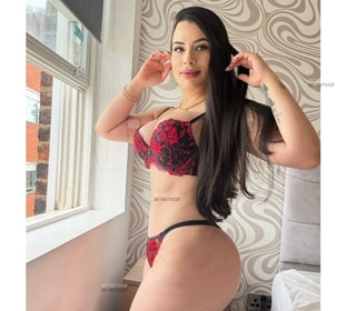 Acompanhante Gabriela Becker