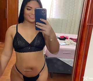 Acompanhante Letícia