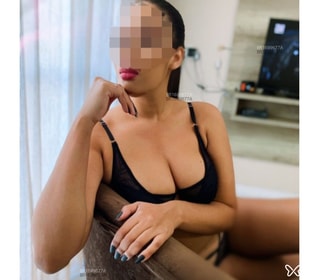 Acompanhante Alicia Mello