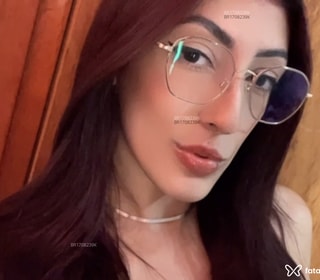 Acompanhante Roberta