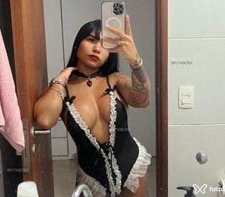 Acompanhante Natália Menezes